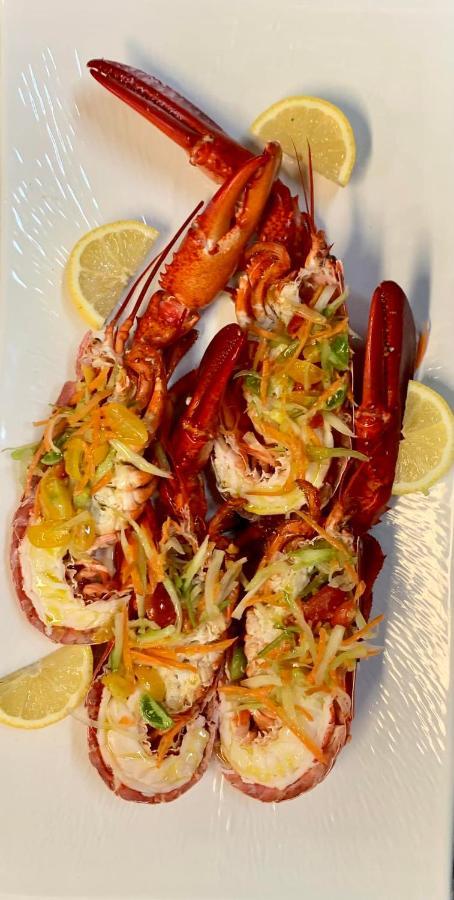 Hotel Tetto Delle Marche - Ristorante Dei Conti Чинголи Екстериор снимка